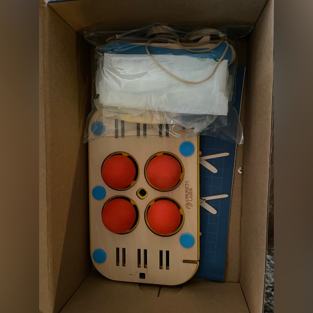 CRUNCH LABS  by MARK ROBER open and semiassemble STEM kids